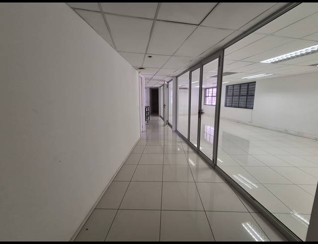 722M² OFFICE TO LET IN RIVONIA